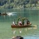 geschmücktes Ruderboot auf dem Schliersee